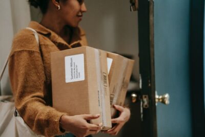 Producent opakowań Pakuj24 oferuje produkty do pakowania przesyłek